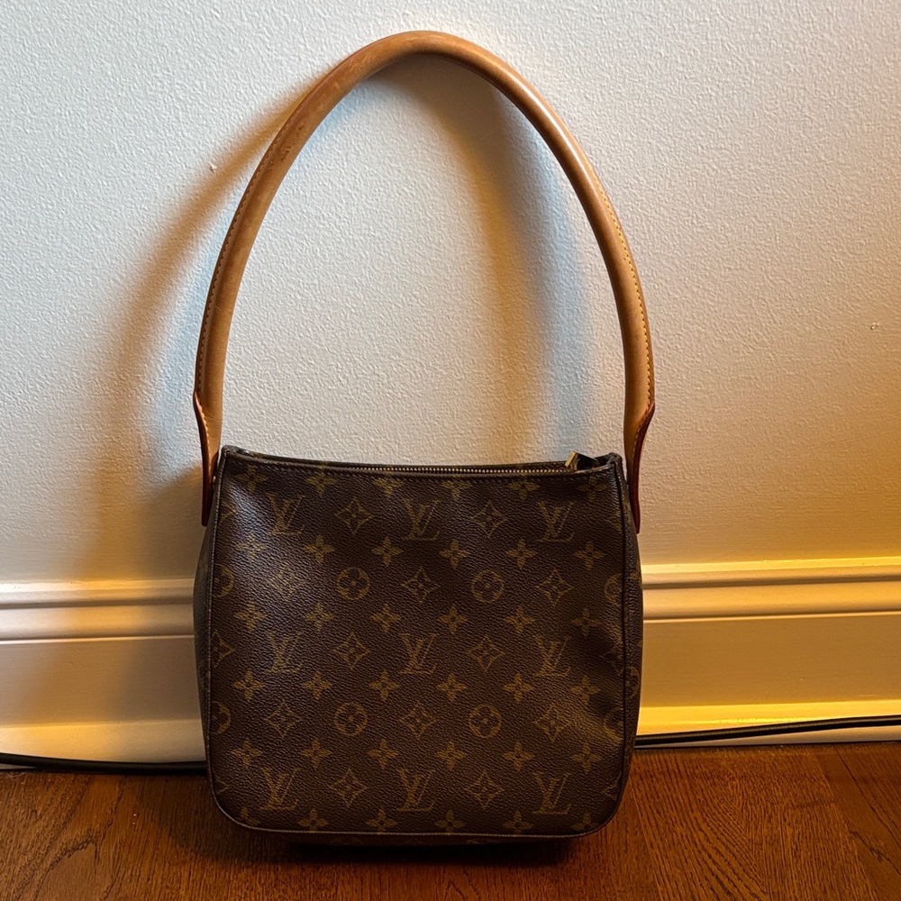 Louis Vuitton Monogram Looping MM